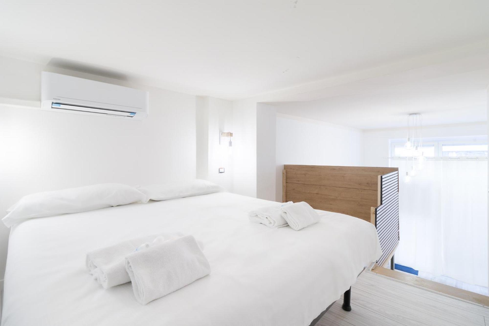 Nel Cuore Dei Navigli - Home Suite Milano Esterno foto